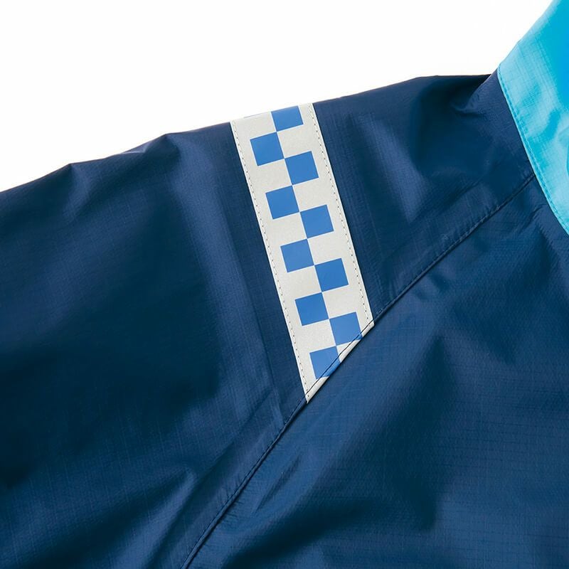 チェックプリント反射テープ<br>しゃがんでの作業中の視認性を確保し注意喚起を促します。