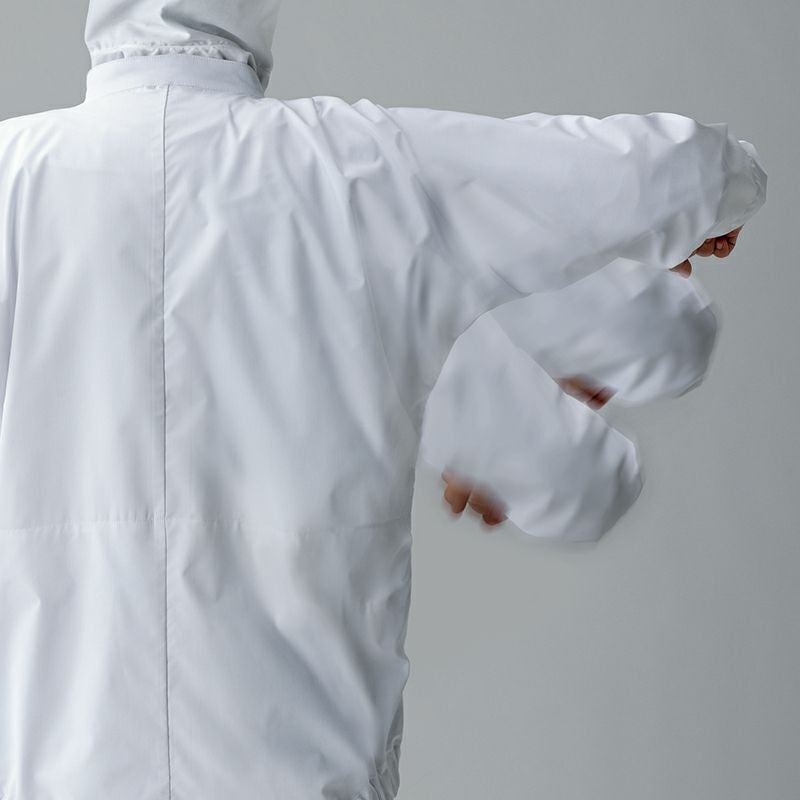 変形ラグランスリーブ<br>肩甲骨周りにステッチが無いので、腕の上げ下げ、曲げ伸ばしもツッパリが少なく動きやすい。