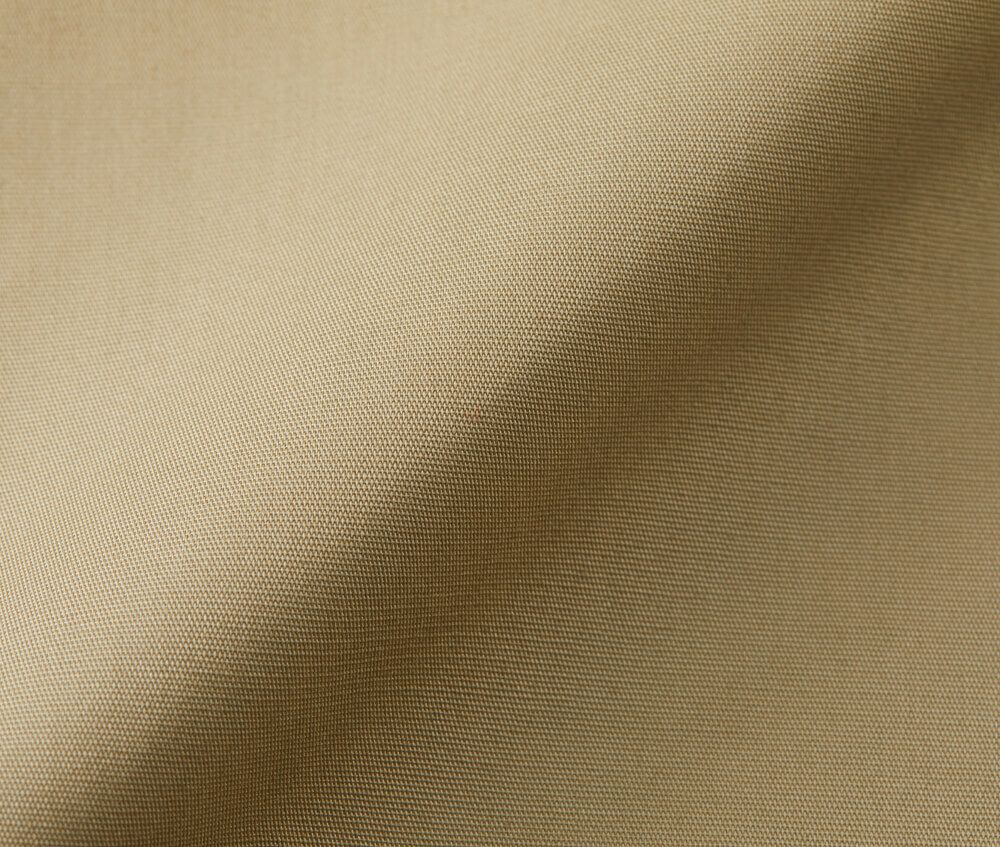 ポリエステルの耐久性と綿の快適性を兼備したウェザー生地