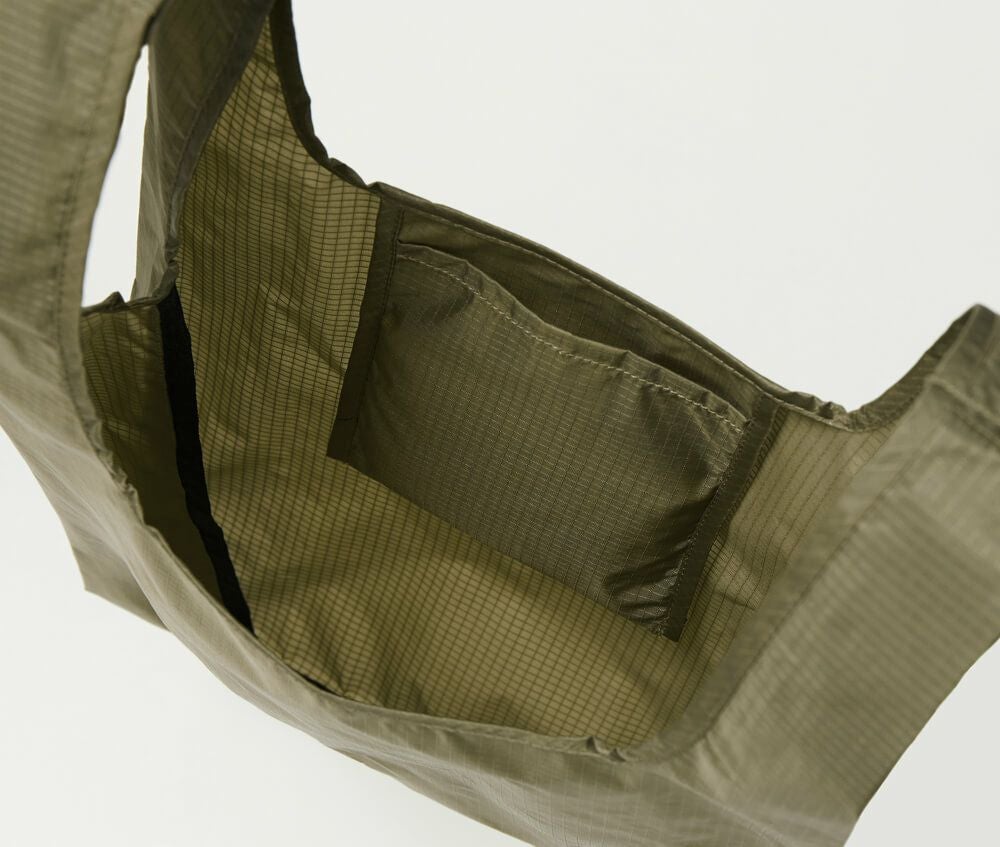 内ポケット付き