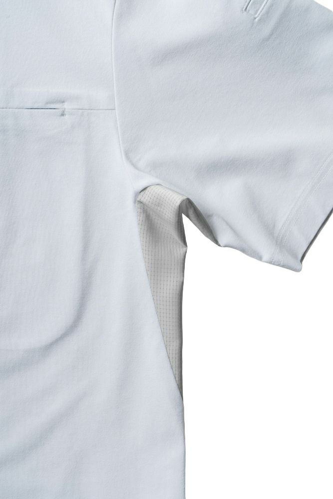 脇メッシュ<br>不快な蒸れを防止するメッシュ仕様