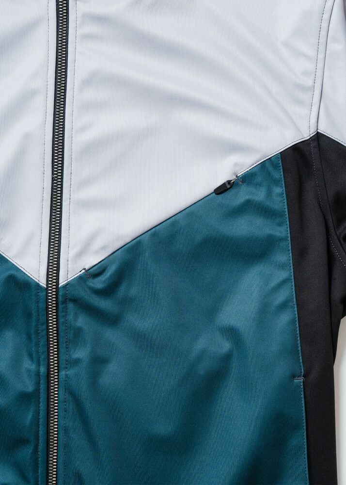 胸ファスナーポケット