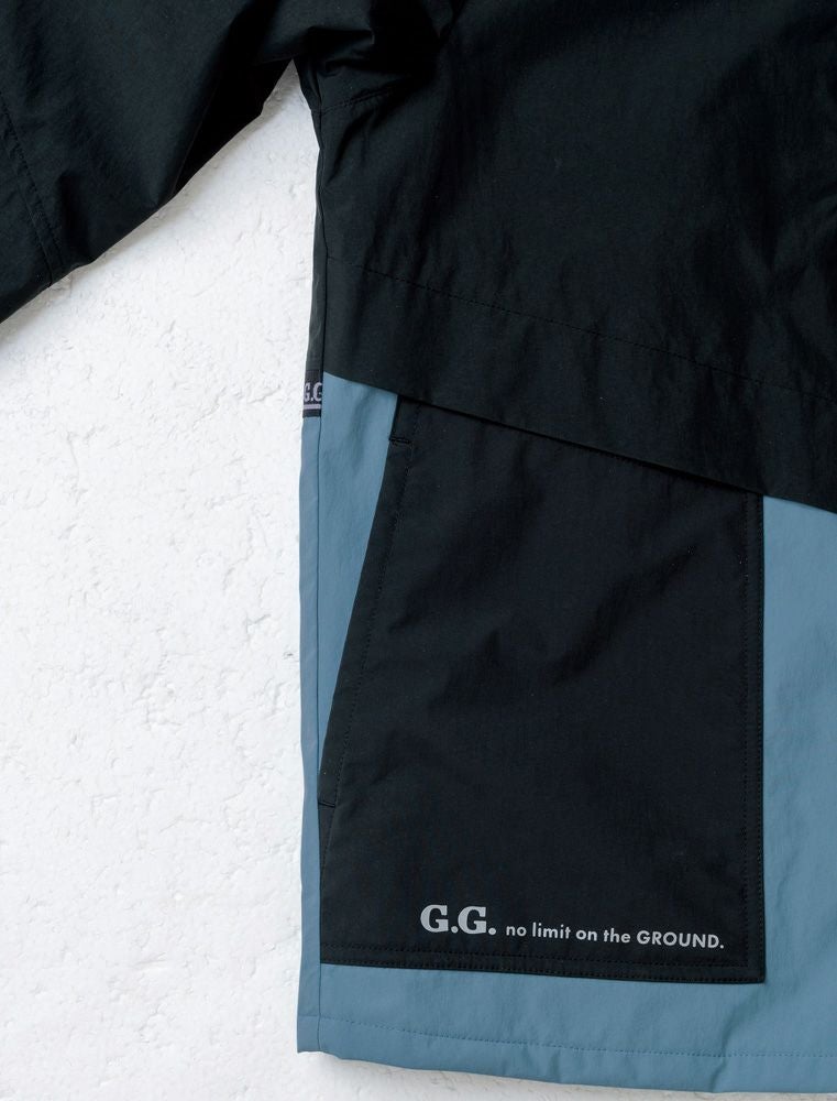 反射ロゴプリント