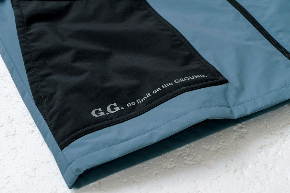 反射ロゴプリント