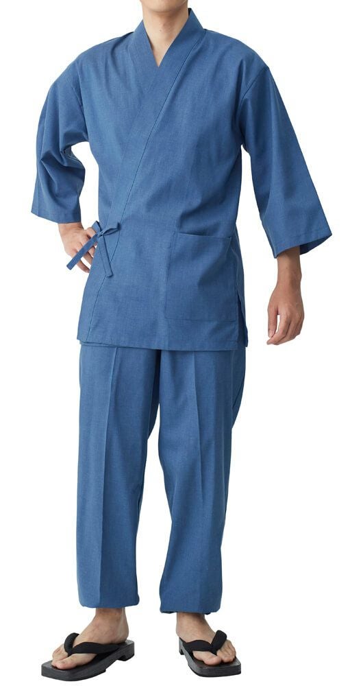 フロント：男性