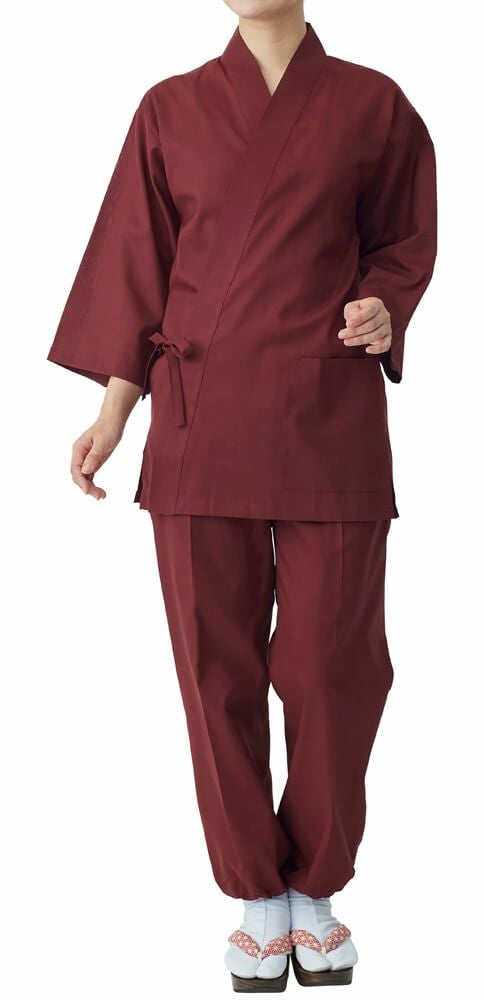 フロント：女性