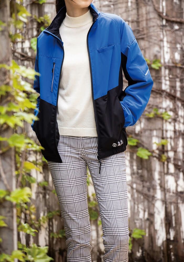 女性