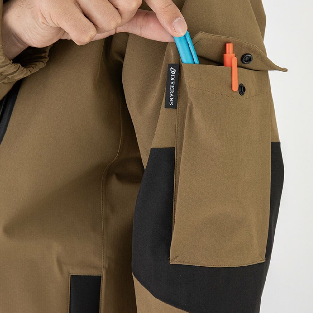 左袖マルチポケット