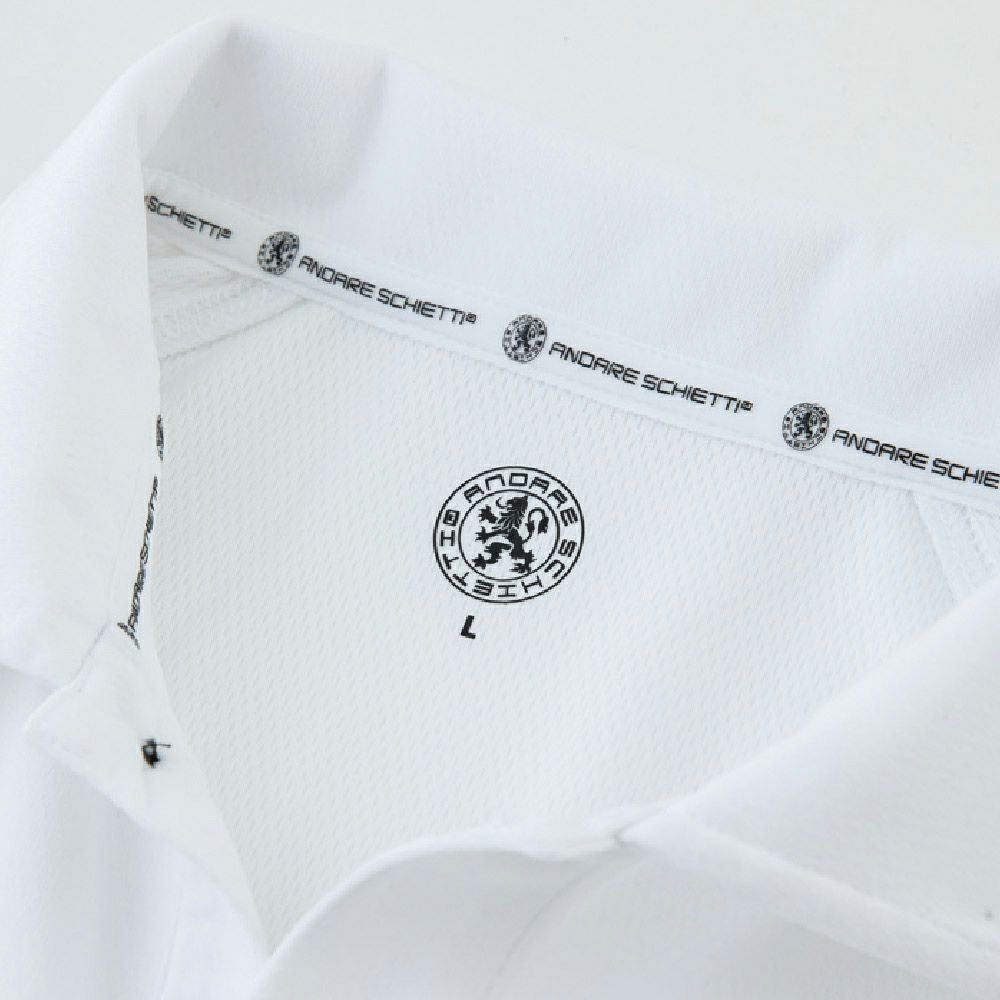 ブランドロゴ入り衿テープ