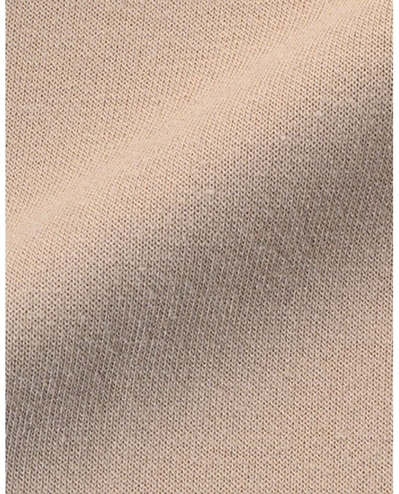 優しい肌触りとストレッチ性が魅力の高級感のある素材