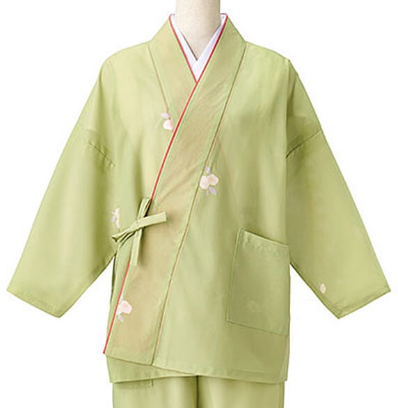 茶衣着の着用写真：ライトグリーン