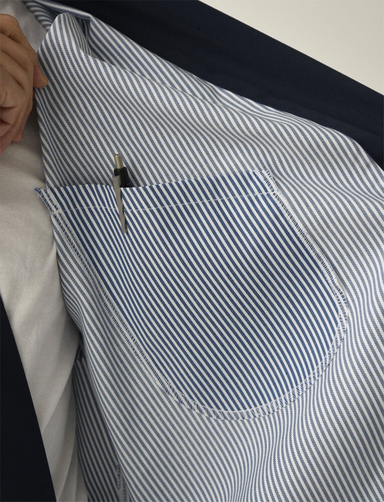 内ポケットあり