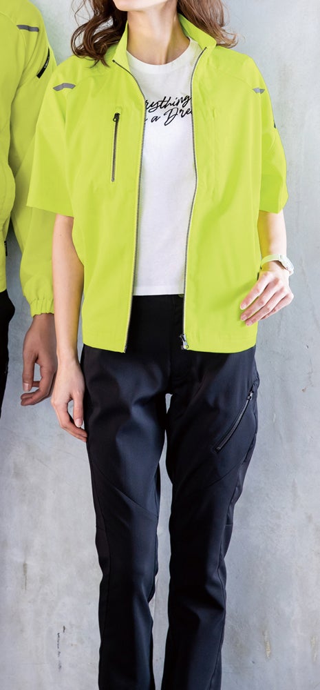 女性
