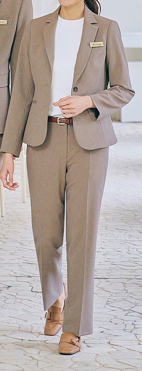 女性